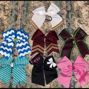 Cheer bows (7)